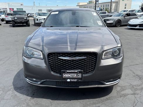 Used 2019 Chrysler 300 S RWD image 2