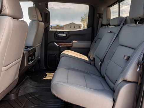 Used 2019 Chevrolet Silverado 1500 LT Trail Boss AWD/4WD image 12