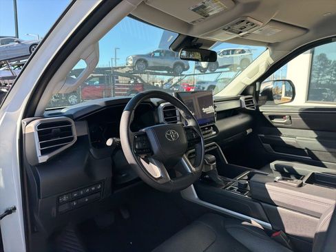 Used 2023 Toyota Tundra SR5 image 4