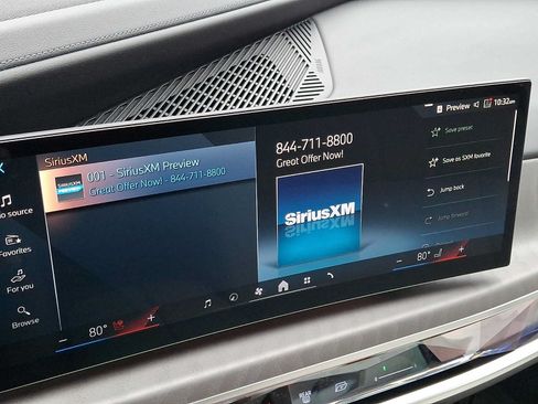 Certified 2024 BMW 760i xDrive w/ Executive Package AWD/4WD image 18