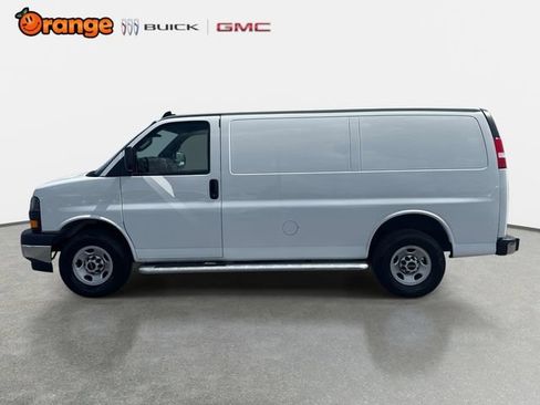 Used 2024 GMC Savana 2500 w/ Driver Convenience Package RWD image 6