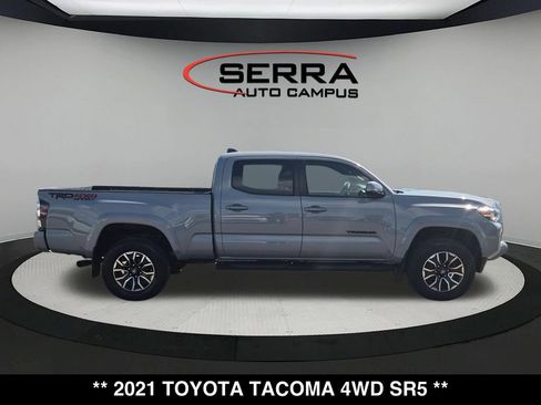 Used 2021 Toyota Tacoma SR5 AWD/4WD image 14