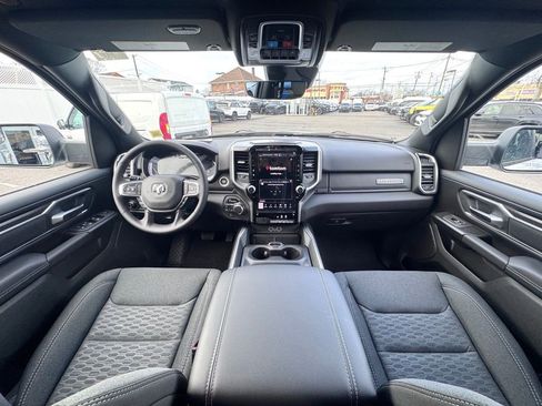 New 2026 RAM 1500 4x4 Crew Cab image 11