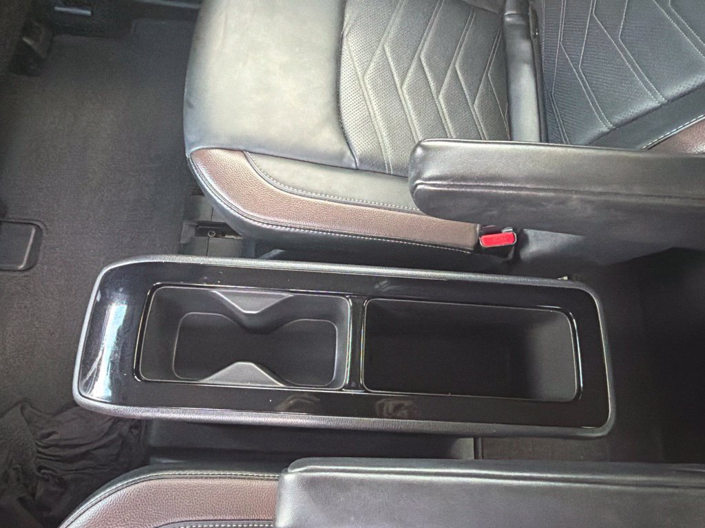 Used 2025 Nissan Pathfinder Platinum FWD image 13