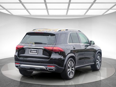 Certified 2025 Mercedes-Benz GLE 350 4MATIC image 4
