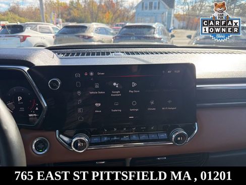 Used 2024 GMC Canyon AT4 image 21