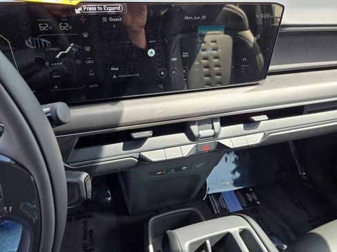 New 2026 Kia EV9 Wind AWD/4WD image 9