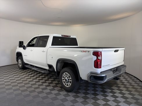 Used 2025 Chevrolet Silverado 2500 LT w/ Convenience Package AWD/4WD image 8