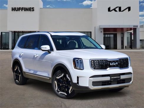 Used 2025 Kia Telluride EX w/ EX Captain's Chair Package image 1