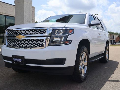 Used 2019 Chevrolet Tahoe LT w/ Max Trailering Package AWD/4WD image 2