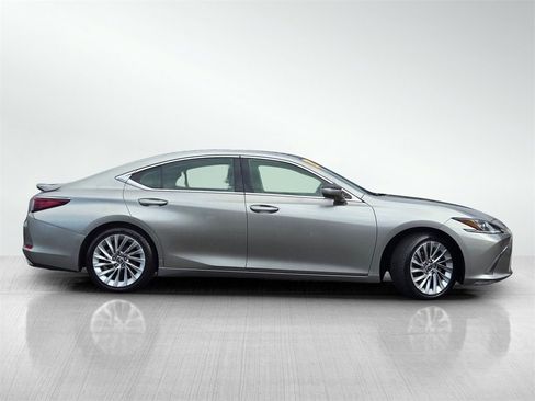 Used 2021 Lexus ES 350 Luxury image 3
