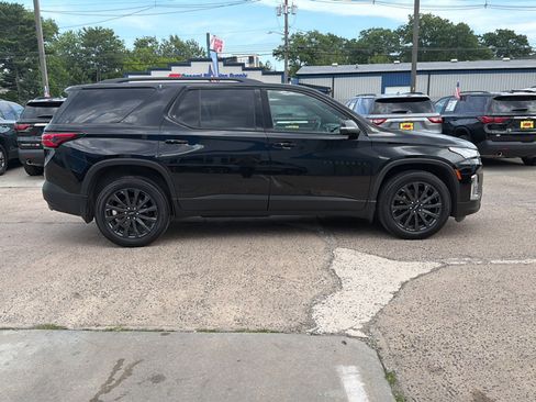 Used 2023 Chevrolet Traverse RS w/ LPO, Floor Liner Package AWD/4WD image 4