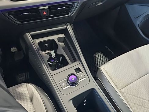 New 2026 Volkswagen Tiguan SE AWD/4WD image 33