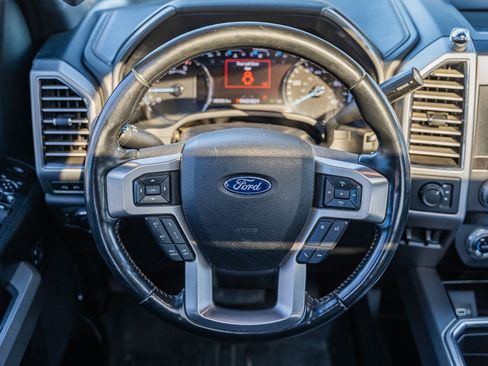 Certified 2019 Ford F450 Platinum w/ Platinum Ultimate Package image 30