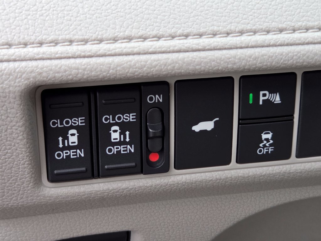 New 2027 Honda Odyssey Touring image 11