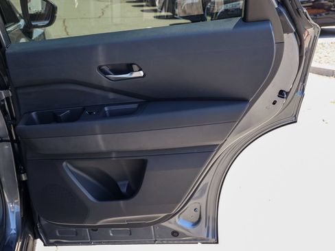 New 2026 Nissan Pathfinder SL FWD image 19