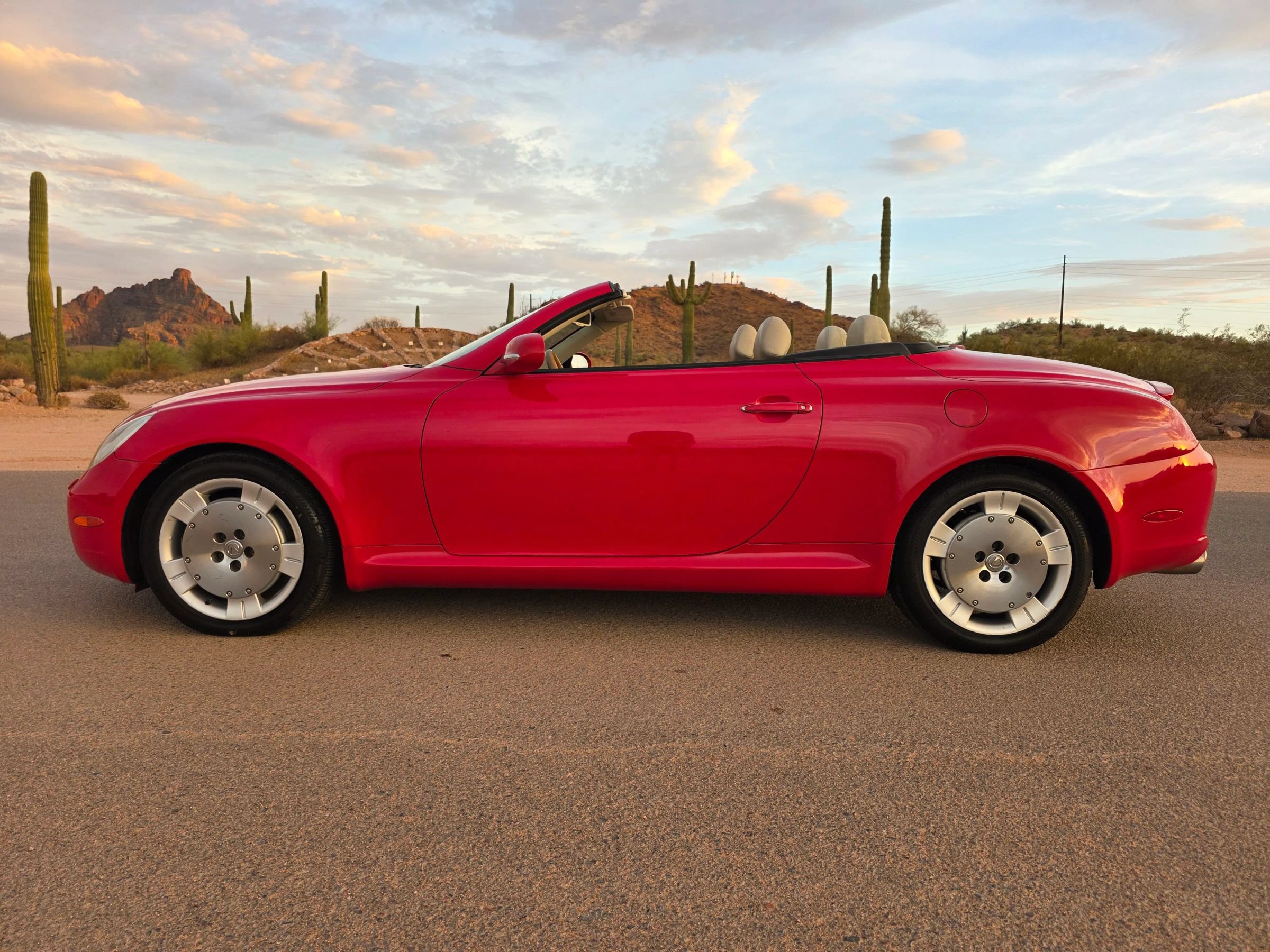 Used 2002 Lexus SC 430 Convertible RWD image 11