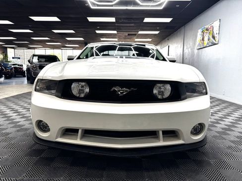 Used 2011 Ford Mustang GT Premium w/ Brembo Brake Pkg RWD image 3