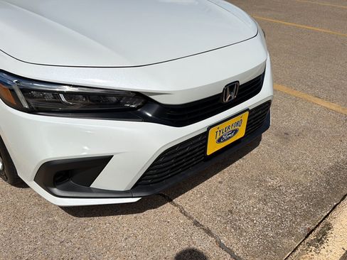Used 2024 Honda Civic LX image 19