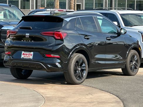 New 2025 Buick Encore GX Sport Touring image 4