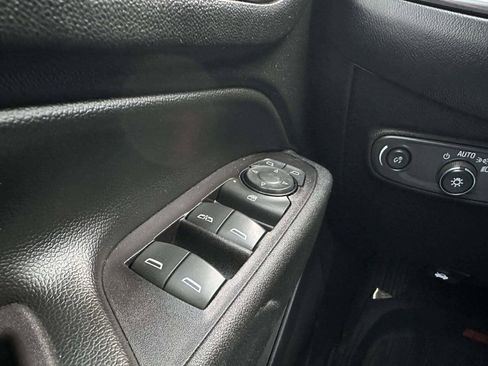 Used 2021 Chevrolet Equinox LT AWD/4WD image 25