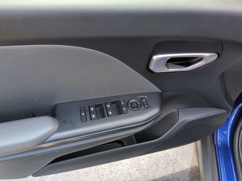 Used 2025 Kia K4 FWD image 12