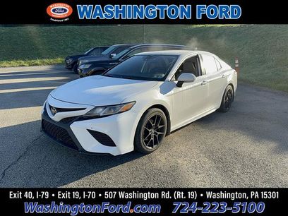 Used 2020 Toyota Camry SE w/ Cold Weather Package