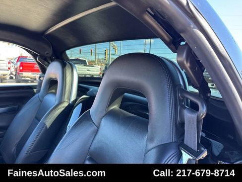 Used 2005 Chevrolet SSR w/ Preferred Equipment Group image 48