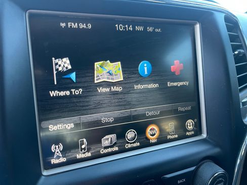 Used 2014 Jeep Grand Cherokee Limited image 27