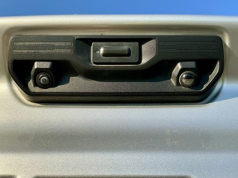 Used 2022 Chevrolet Silverado 1500 RST image 15