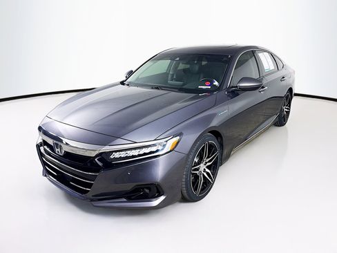 Used 2022 Honda Accord Touring image 4