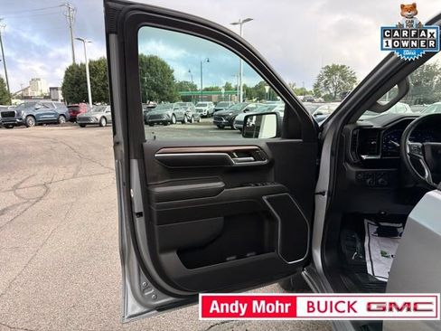 Used 2024 Chevrolet Silverado 1500 LT AWD/4WD image 25