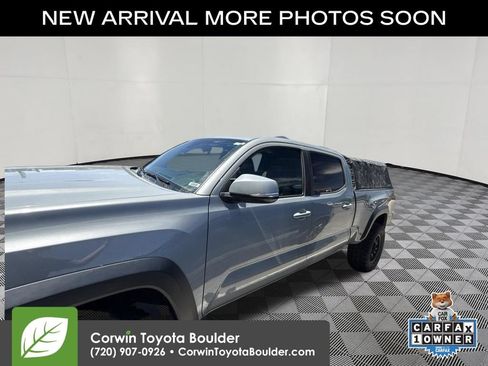 Used 2019 Toyota Tacoma TRD Off-Road w/ TRD Premium Off Road Package AWD/4WD image 4
