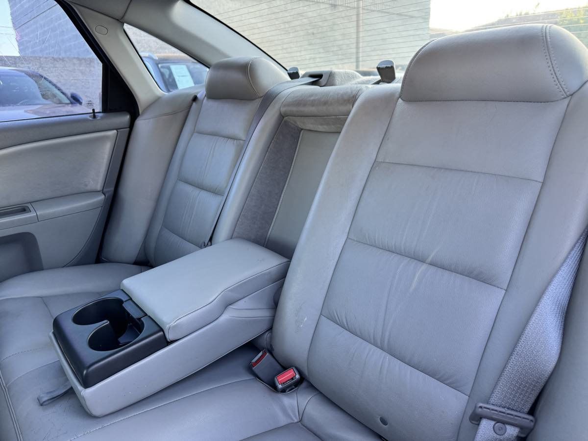 Used 2006 Ford Five Hundred SEL FWD image 29