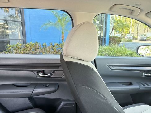 Certified 2025 Honda CR-V EX image 16