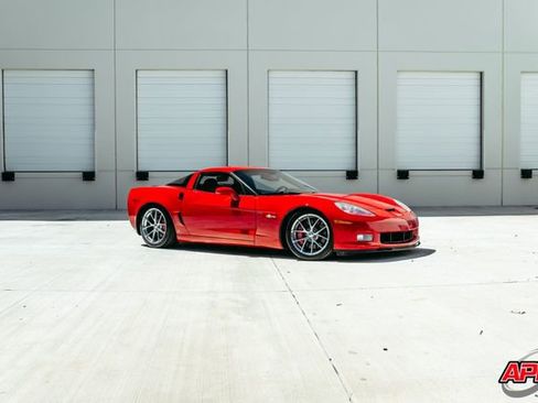 Used 2009 Chevrolet Corvette Z06 w/ Preferred Equipment Group image 18