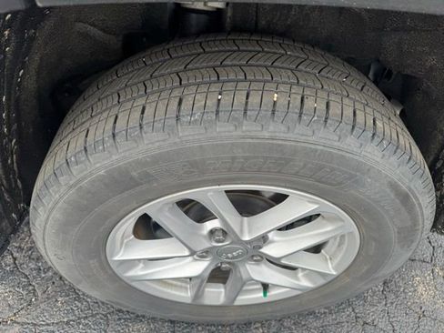 Used 2022 Jeep Grand Cherokee L Laredo w/ Luxury Tech Group I image 10