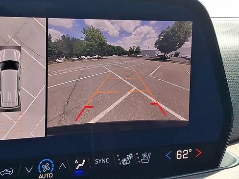 Used 2025 Chevrolet Tahoe Premier w/ Sun And Tow Package AWD/4WD image 4