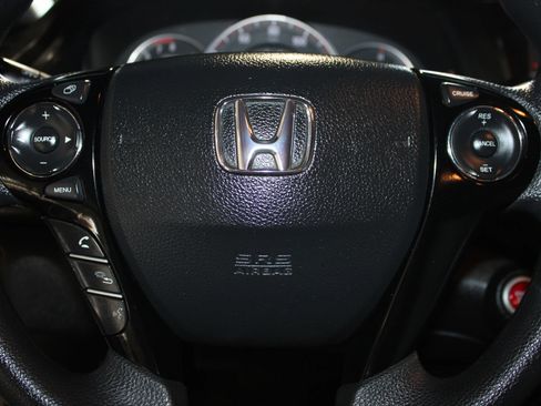 Used 2016 Honda Accord EX image 19