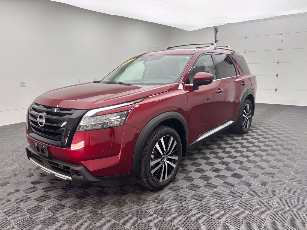 Used 2023 Nissan Pathfinder Platinum AWD/4WD image 2