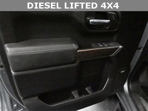 Used 2020 Chevrolet Silverado 1500 RST image 11