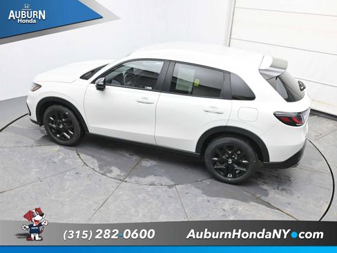 Used 2023 Honda HR-V Sport image 26