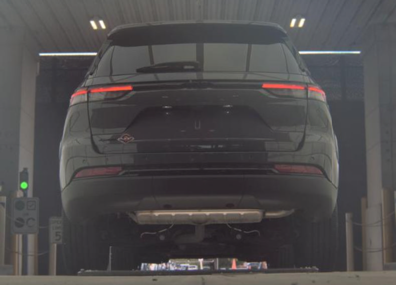 Used 2023 Jeep Grand Cherokee Altitude AWD/4WD image 8