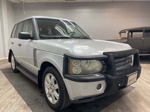 Used 2008 Land Rover Range Rover HSE image 4