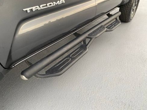 Used 2023 Toyota Tacoma TRD Off-Road AWD/4WD image 22