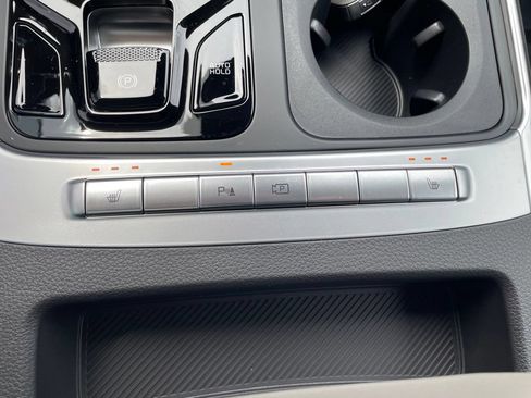 New 2027 Kia Carnival EX FWD image 22