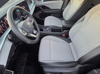 New 2026 Volkswagen Tiguan SE R-Line video 4