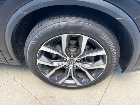 Used 2023 Acura MDX SH-AWD w/ Technology Package image 9