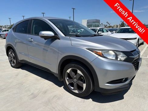 Used 2018 Honda HR-V EX image 1
