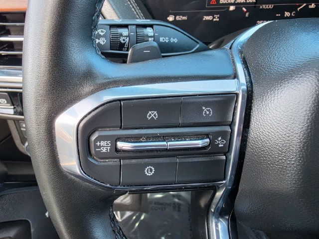 Used 2025 GMC Yukon XL Denali AWD/4WD image 25